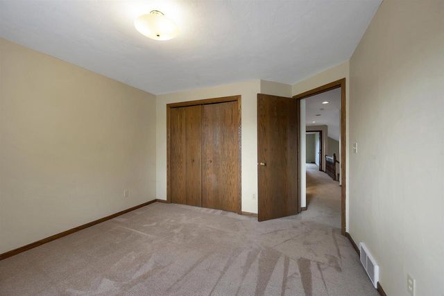 2228 LOST DAUPHIN ROAD, De Pere, WI 54115