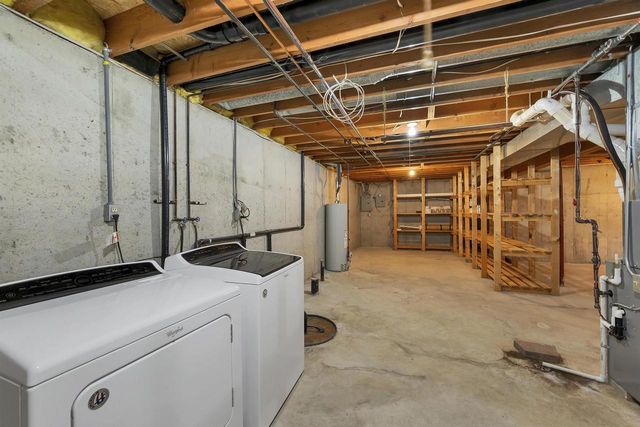 2228 LOST DAUPHIN ROAD, De Pere, WI 54115