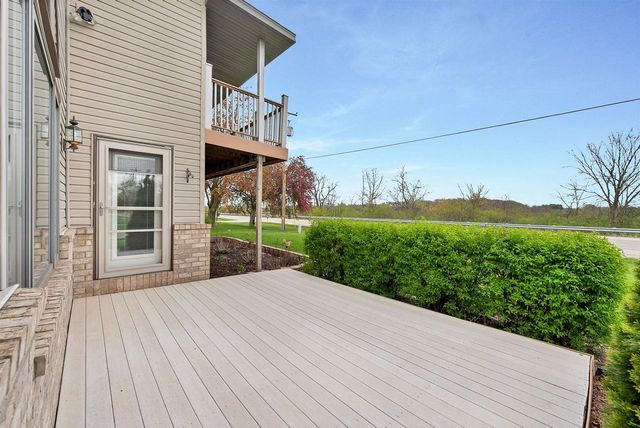 2228 LOST DAUPHIN ROAD, De Pere, WI 54115