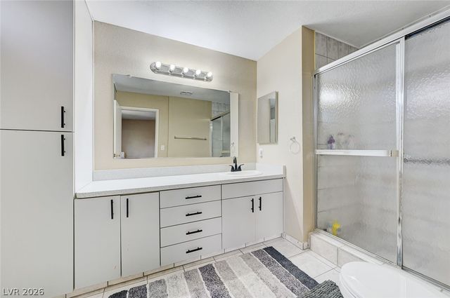2471 Palmera Drive, Las Vegas, NV 89121
