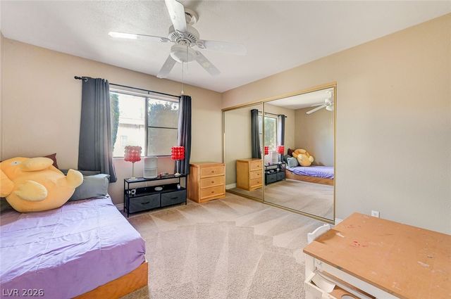2471 Palmera Drive, Las Vegas, NV 89121
