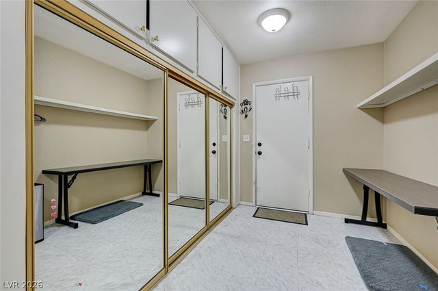 2471 Palmera Drive, Las Vegas, NV 89121