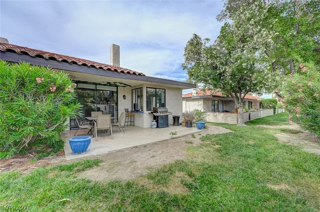 2471 Palmera Drive, Las Vegas, NV 89121