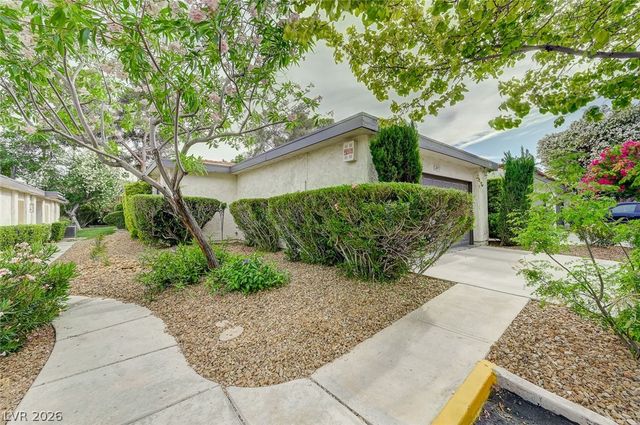 2471 Palmera Drive, Las Vegas, NV 89121