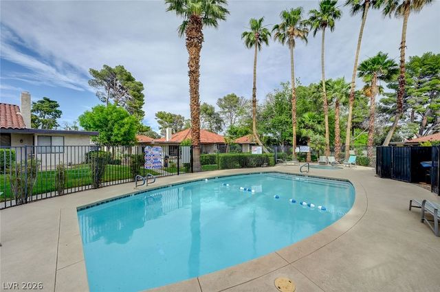 2471 Palmera Drive, Las Vegas, NV 89121