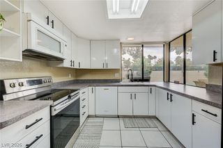 2471 Palmera Drive, Las Vegas, NV 89121
