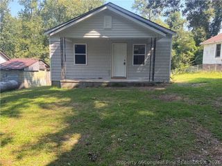 523 Oakwood Avenue, Raeford, NC 28376