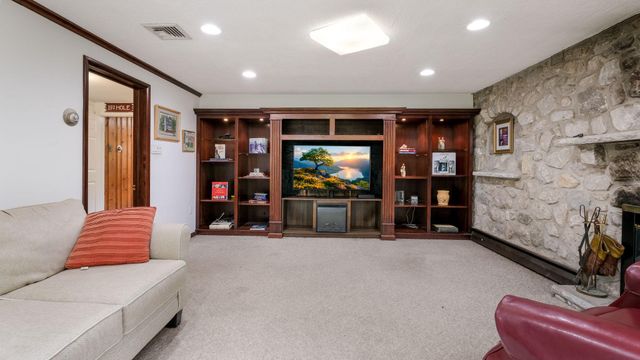 816 WARREN RD, Ambler, PA 19002