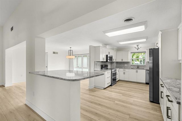 452 50TH STREET W, Palmetto, FL 34221