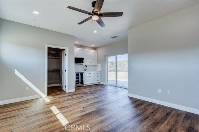 6848 Braceo Street, Oak Hills, CA 92344