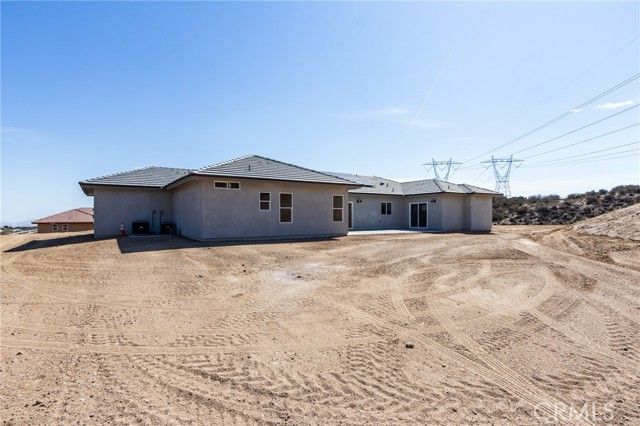 6848 Braceo Street, Oak Hills, CA 92344