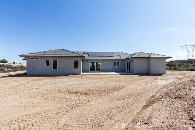 6848 Braceo Street, Oak Hills, CA 92344