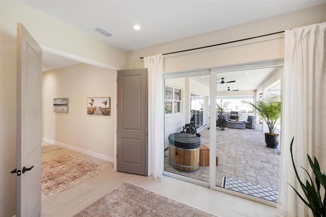 12492 DAVIE COURT, Venice, FL 34293