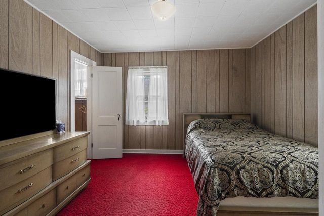 N9015 DEBAKER LANE, Luxemburg, WI 54217
