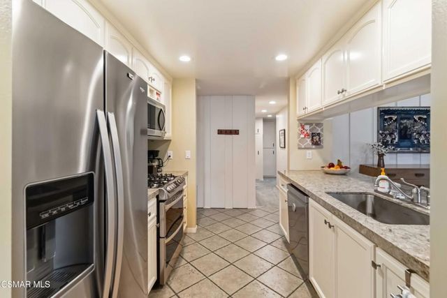 59 E Bonita Drive, Simi Valley, CA 93065