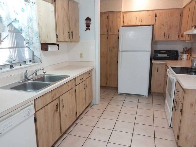 340 WALTER AVENUE, Frostproof, FL 33843