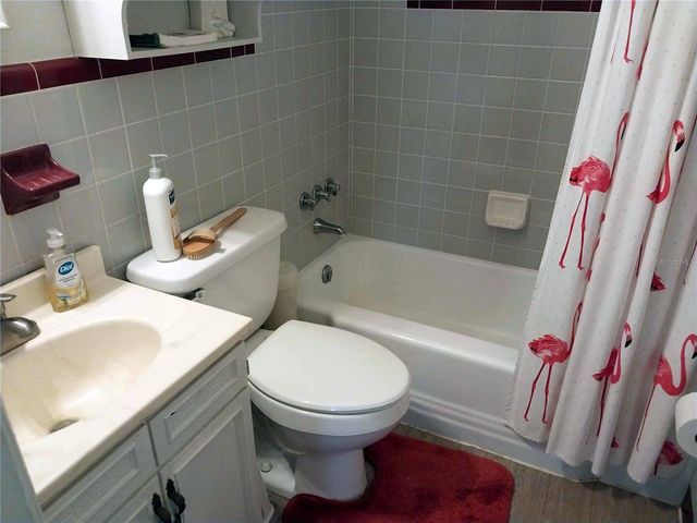 340 WALTER AVENUE, Frostproof, FL 33843