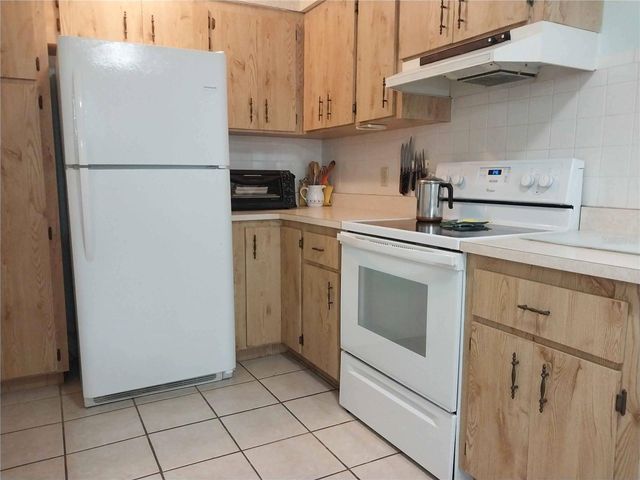 340 WALTER AVENUE, Frostproof, FL 33843