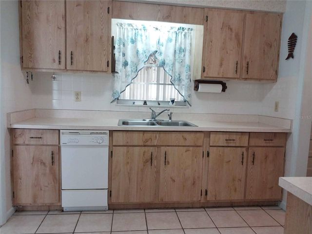 340 WALTER AVENUE, Frostproof, FL 33843