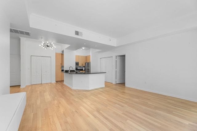 3225 Turtle Creek Boulevard 120, Dallas, TX 75219