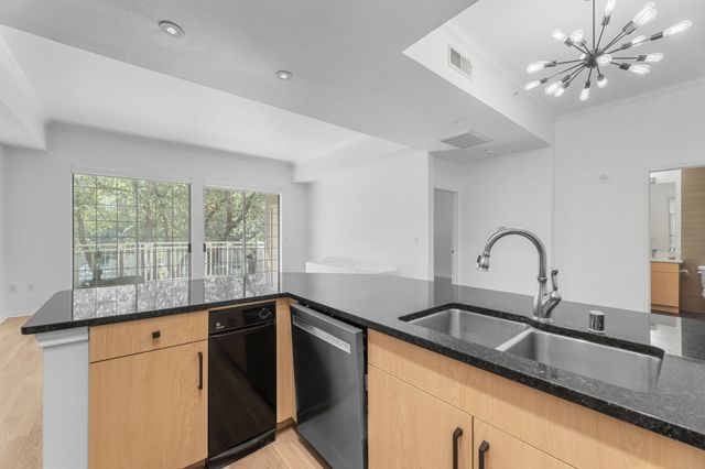 3225 Turtle Creek Boulevard 120, Dallas, TX 75219