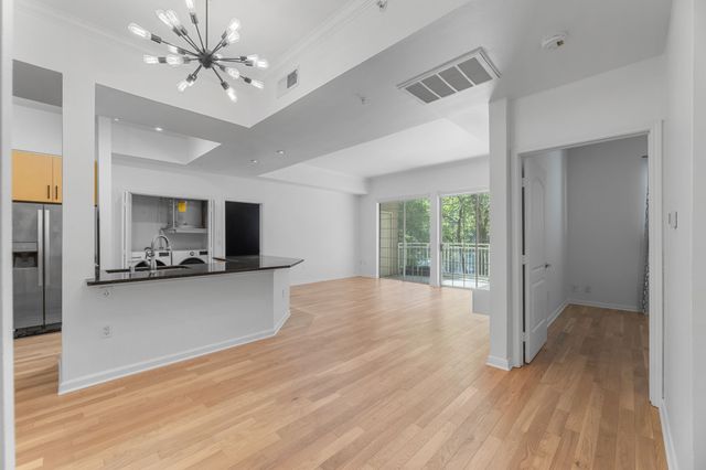 3225 Turtle Creek Boulevard 120, Dallas, TX 75219