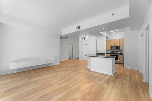 3225 Turtle Creek Boulevard 120, Dallas, TX 75219
