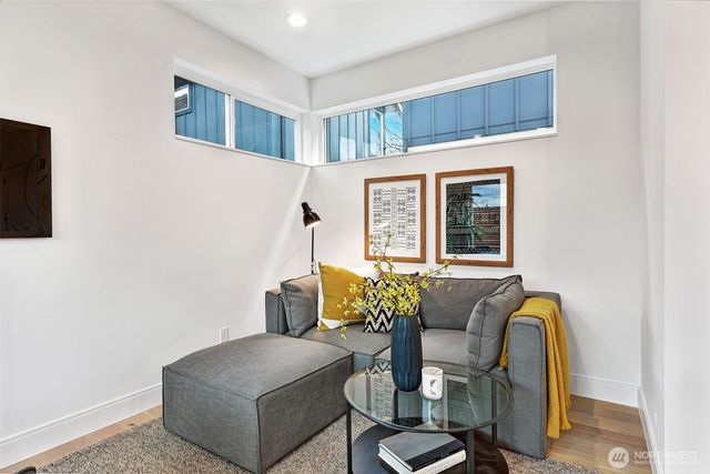 2006 B 19th Avenue S, Seattle, WA 98144