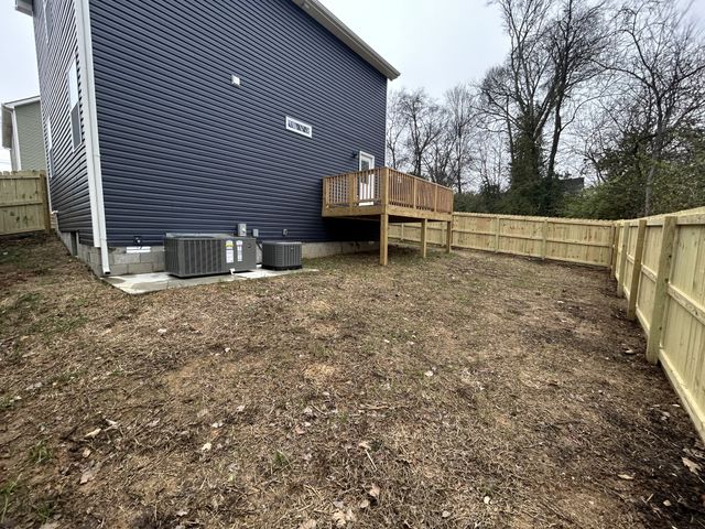 1217 Dodd St, Clarksville, TN 37040