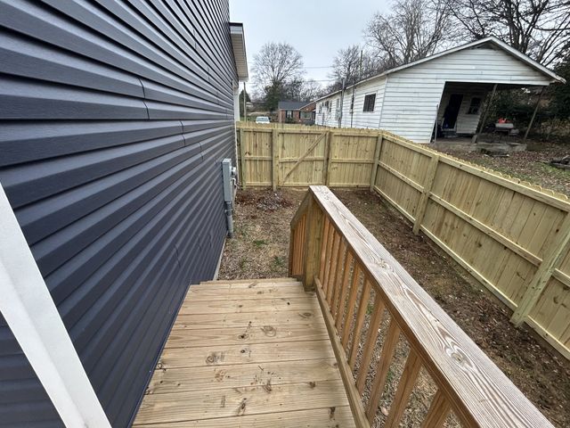 1217 Dodd St, Clarksville, TN 37040