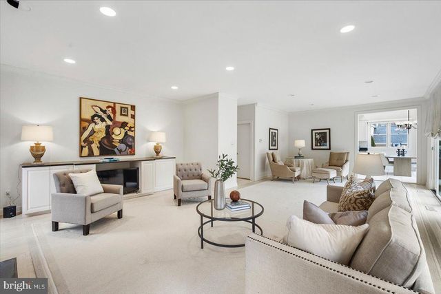 10409 DEMOCRACY LN, Potomac, MD 20854