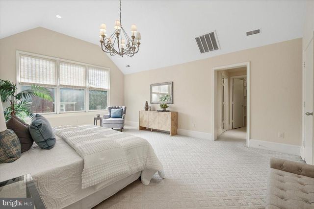 10409 DEMOCRACY LN, Potomac, MD 20854