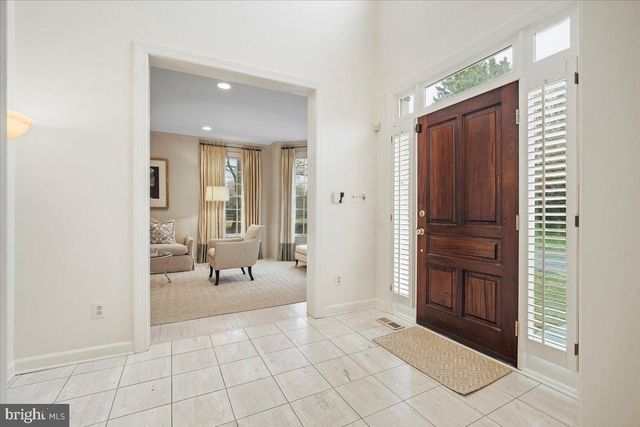 10409 DEMOCRACY LN, Potomac, MD 20854