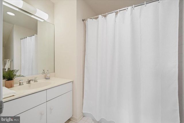 10409 DEMOCRACY LN, Potomac, MD 20854