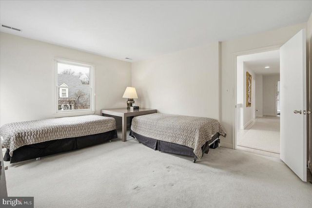 10409 DEMOCRACY LN, Potomac, MD 20854