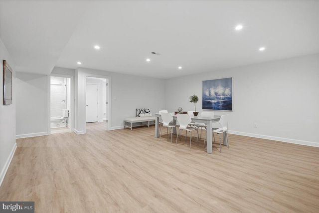 10409 DEMOCRACY LN, Potomac, MD 20854