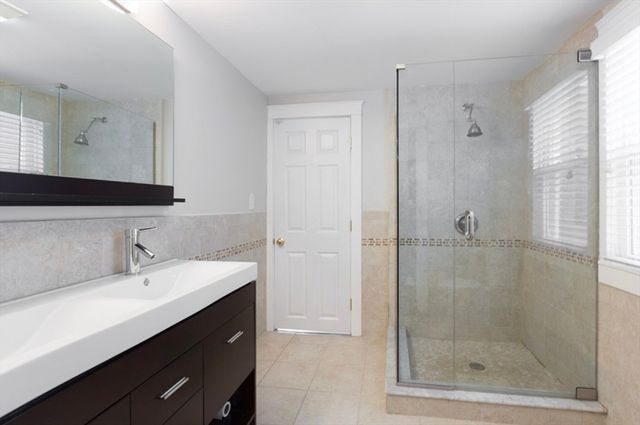 622 E 2nd 622, Boston, MA 02127