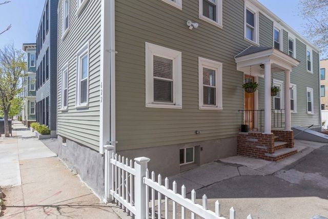 622 E 2nd 622, Boston, MA 02127