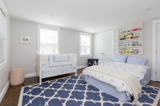 622 E 2nd 622, Boston, MA 02127