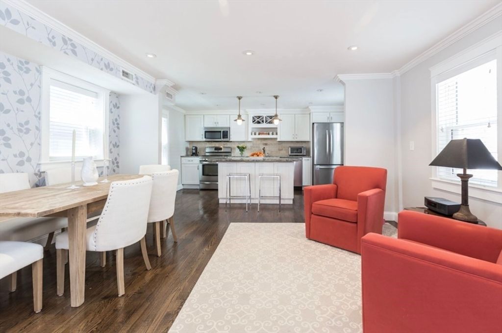 622 E 2nd 622, Boston, MA 02127