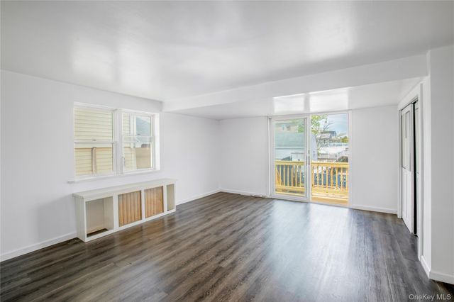 14-11 Cross Bay Boulevard, Broad Channel, NY 11693