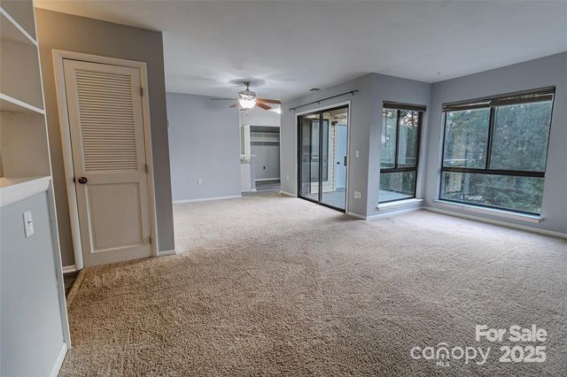 4814 Spring Lake Drive E, Charlotte, NC 28212