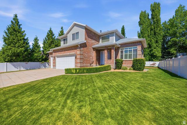914 N 400 W, Centerville, UT 84014