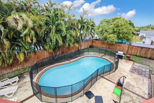 7961 SW 198th St, Cutler Bay, FL 33189