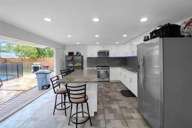 7961 SW 198th St, Cutler Bay, FL 33189