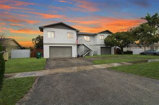 7961 SW 198th St, Cutler Bay, FL 33189
