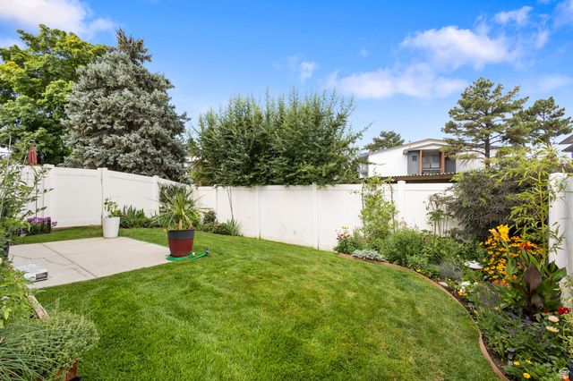 435 E PARK OAK PL, Murray, UT 84107