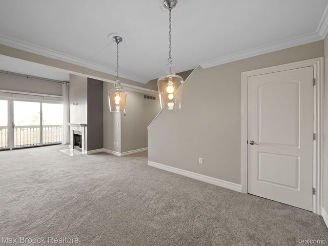 6608 MAPLE LAKES Drive, West Bloomfield Charter Township, MI 48322