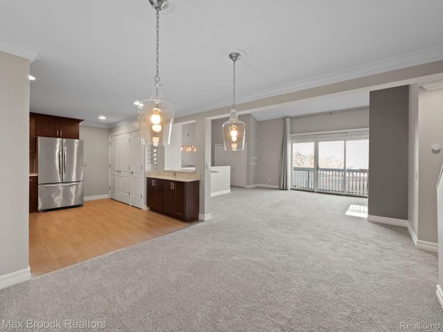 6608 MAPLE LAKES Drive, West Bloomfield Charter Township, MI 48322