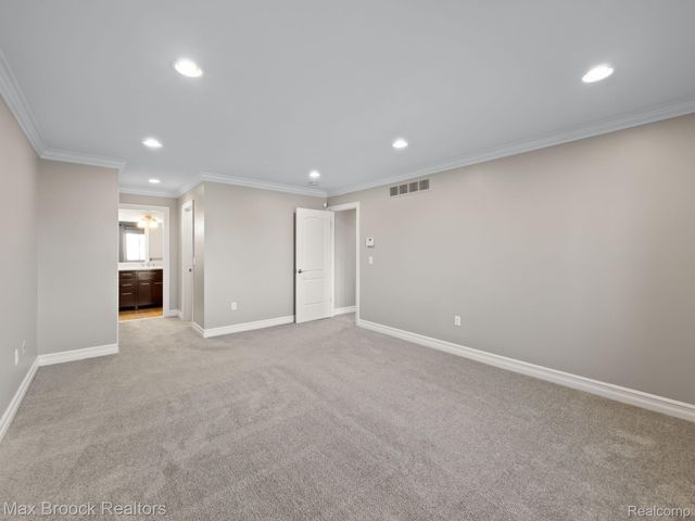 6608 MAPLE LAKES Drive, West Bloomfield Charter Township, MI 48322